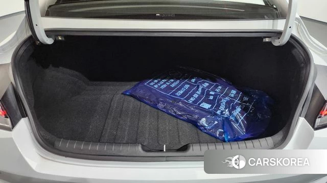 Hyundai Avante Hybrid (CN7) id 3842792 из Кореи 11