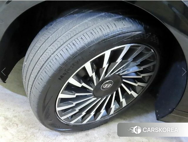 Hyundai Grandeur (GN7) id 4591895 из Кореи 11