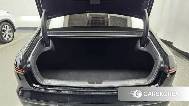 Hyundai Grandeur (GN7) id 3502975 из Кореи 11