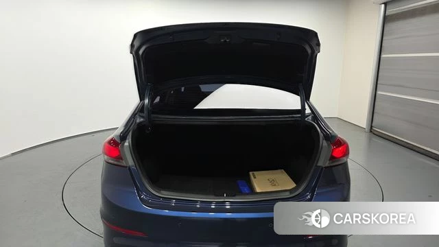 Hyundai Avante AD id 4918882 из Кореи 11