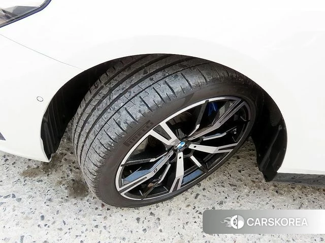 BMW 5 Series (G60) id 3857297 из Кореи 11