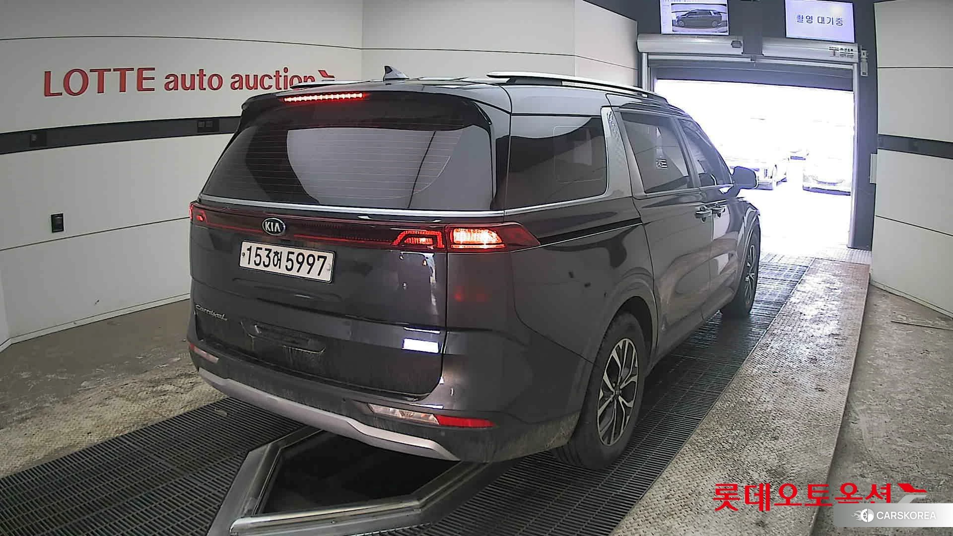 Kia Carnival id 3888420 из Кореи 11