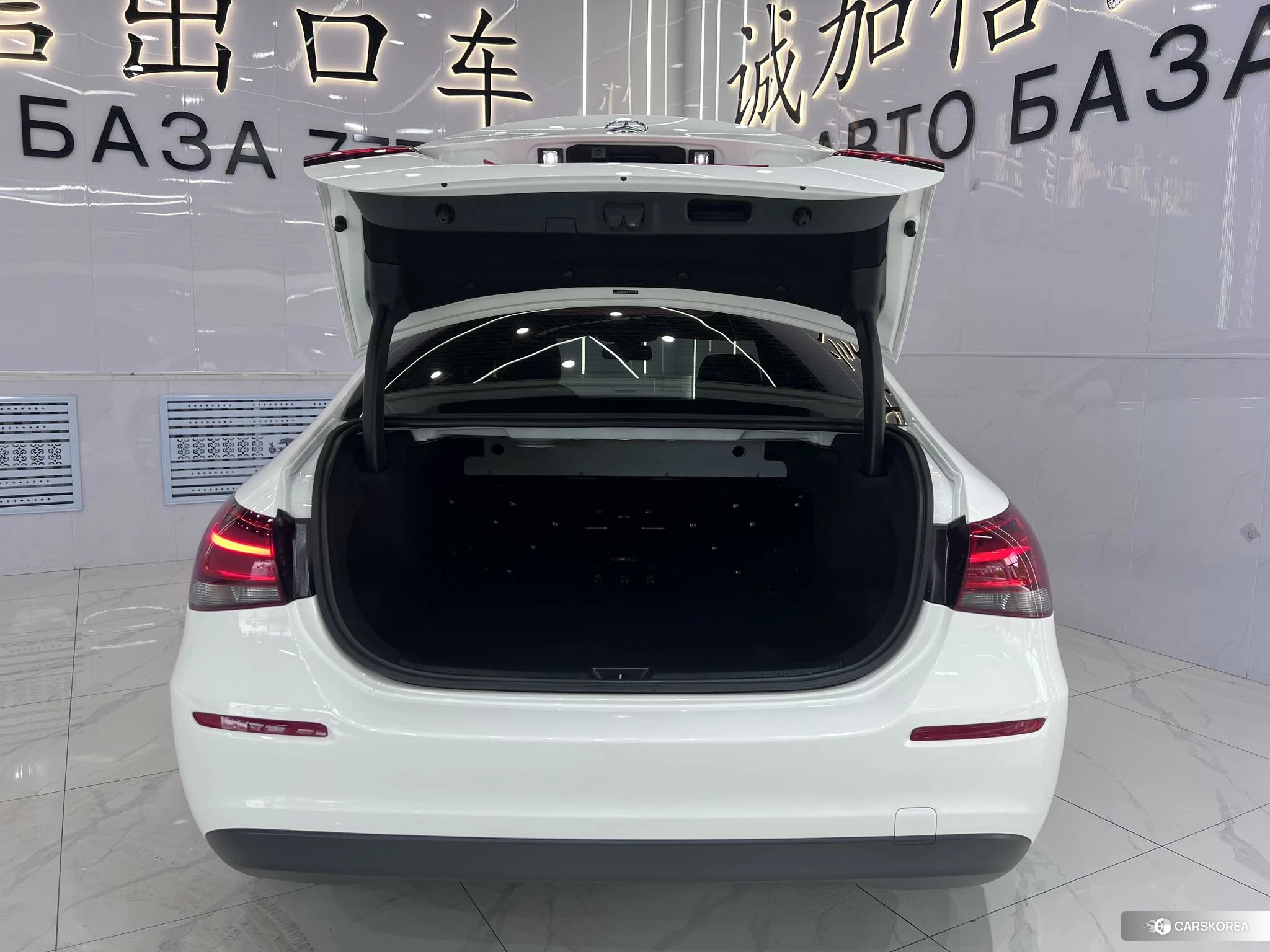 Mercedes-Benz Class A id 4498955 из Китая 11