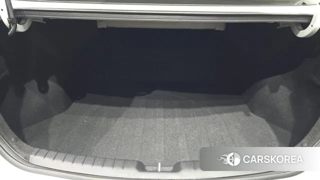 Hyundai Avante AD id 3651896 из Кореи 11