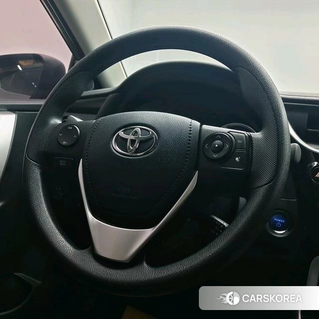 Toyota Corolla dual engine E+ id 4207074 из Китая 11