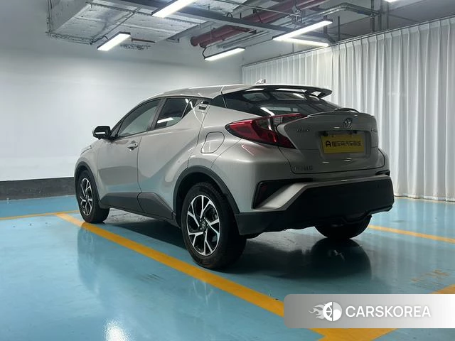 Toyota C-HR id 4221410 из Китая 11