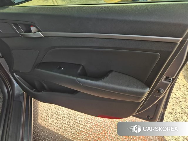 Hyundai Avante AD id 4543651 из Кореи 11