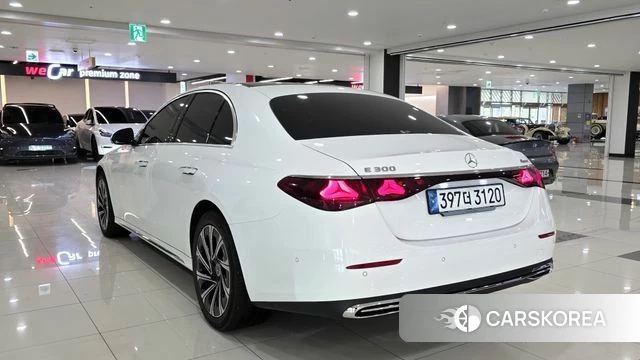 Mercedes-Benz E-Class W214 id 4387984 из Кореи 11