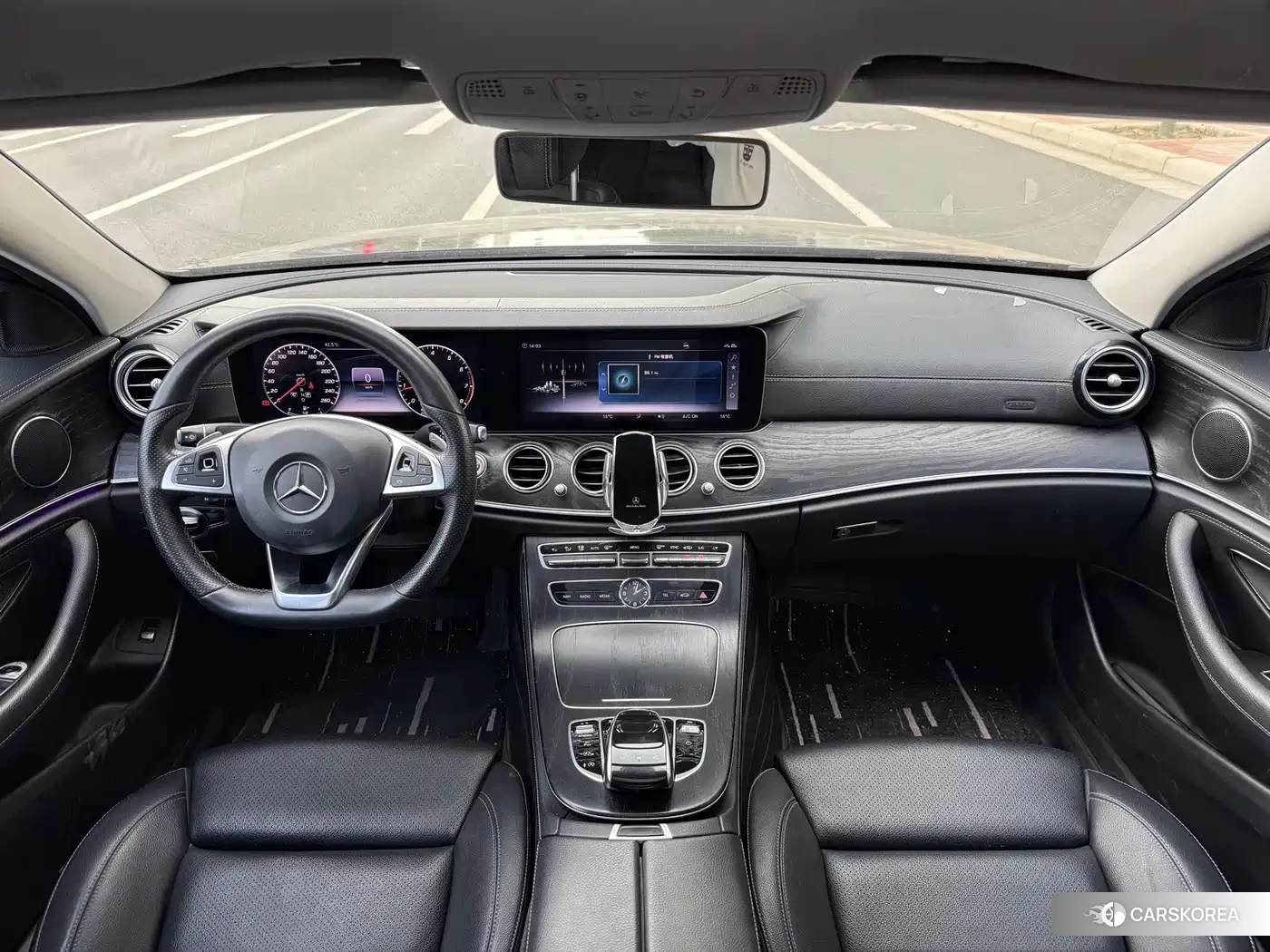 Mercedes-Benz E-Class id 4669479 из Китая 11