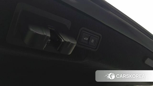 Audi A8 (D5) id 3842787 из Кореи 11