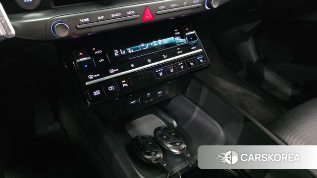 Hyundai Grandeur (GN7) id 4349753 из Кореи 11