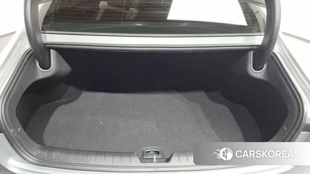 Hyundai Grandeur (GN7) id 4591389 из Кореи 11