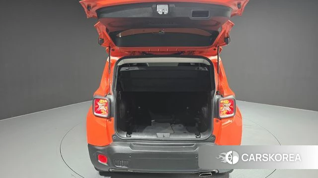 Jeep Renegade id 3885979 из Кореи 11