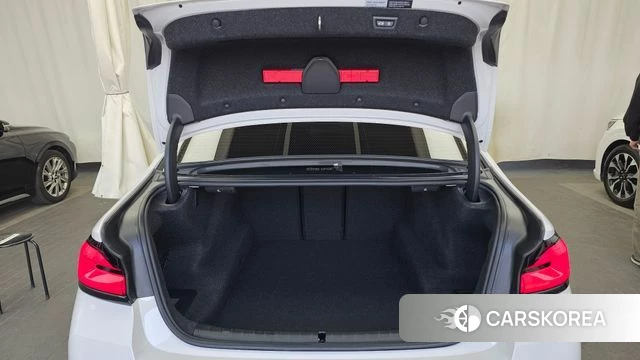 BMW 5 Series (G30) id 3818018 из Кореи 11