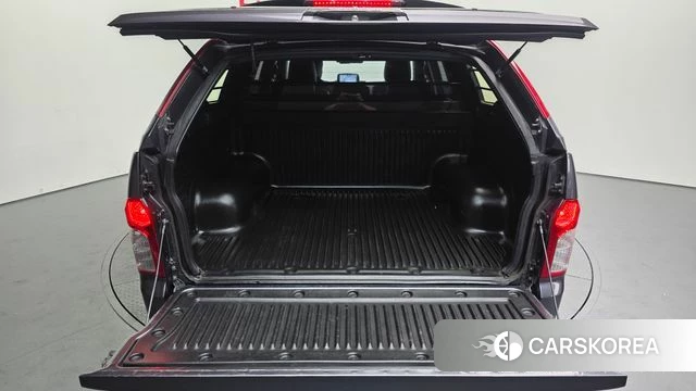 Ssangyong The New Korando Sports id 4596492 из Кореи 11
