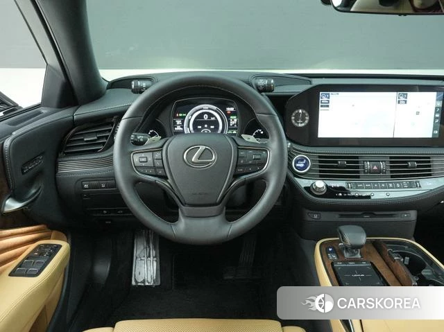 Lexus LS id 4374532 из Китая 11