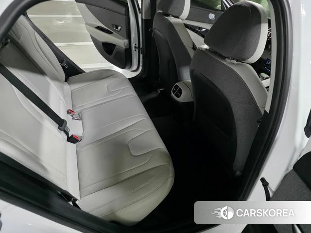 Hyundai Avante Hybrid (CN7) id 4187136 из Кореи 11