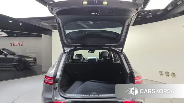 Genesis GV70 id 3765507 из Кореи 11