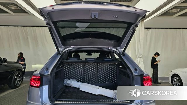 Audi Q8 (4M) id 4293631 из Кореи 11