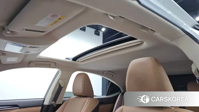 Lexus New ES300h id 3666996 из Кореи 11