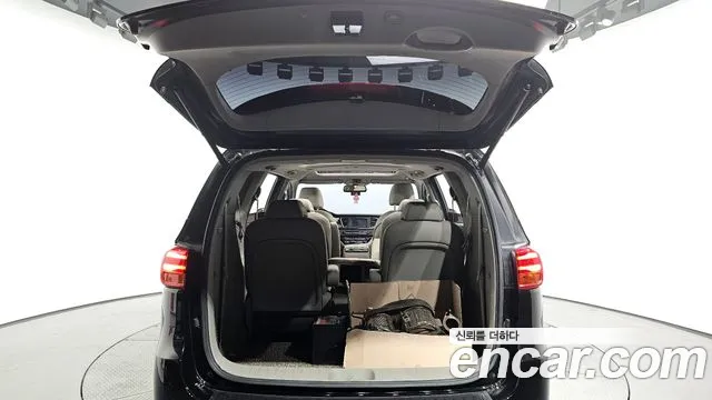 Kia The New Carnival id 2501455 из Кореи 11