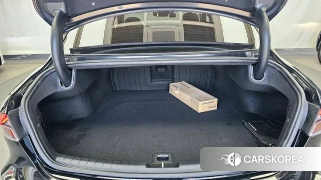 Hyundai The New Grandeur IG id 4316248 из Кореи 11