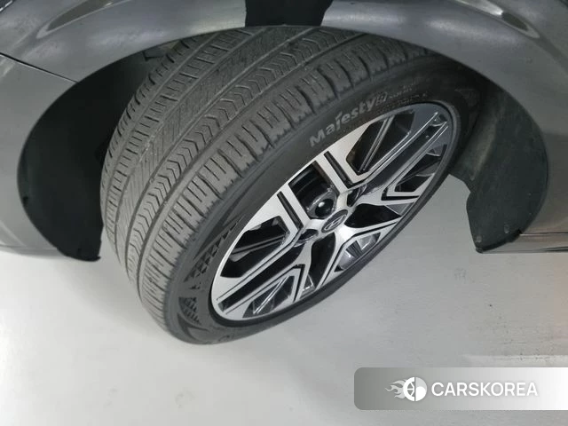 Hyundai Grandeur (GN7) id 4360953 из Кореи 11