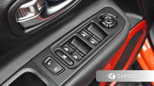 Jeep Renegade id 4755279 из Кореи 11