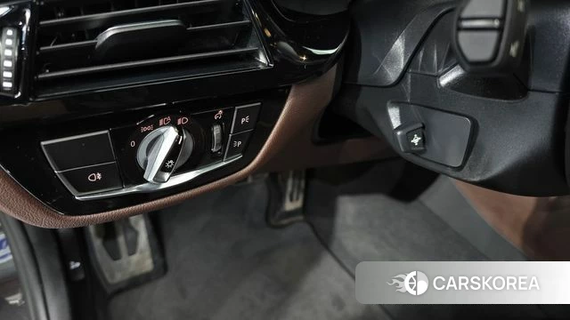 BMW 5 Series (G30) id 4422225 из Кореи 11