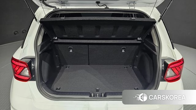 Hyundai Venue id 3896585 из Кореи 11