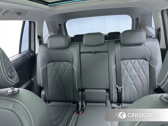 Volkswagen Tiguan L id 4277778 из Китая 11