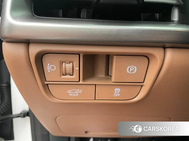 Hyundai Grandeur (GN7) id 3805660 из Кореи 11