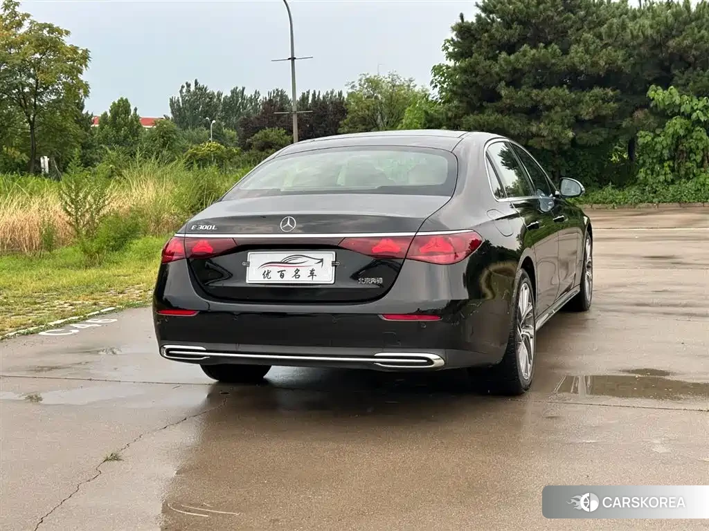 Mercedes-Benz E-Class id 4576744 из Китая 11