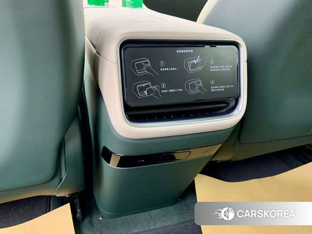 Xiaomi Car Xiaomi YU7 id 3890487 из Китая 11