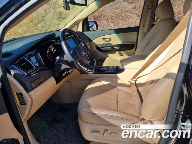 Kia The New Carnival id 2478398 из Кореи 11