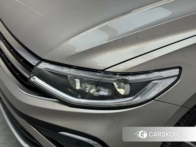 Volkswagen Bora id 4238964 из Китая 11