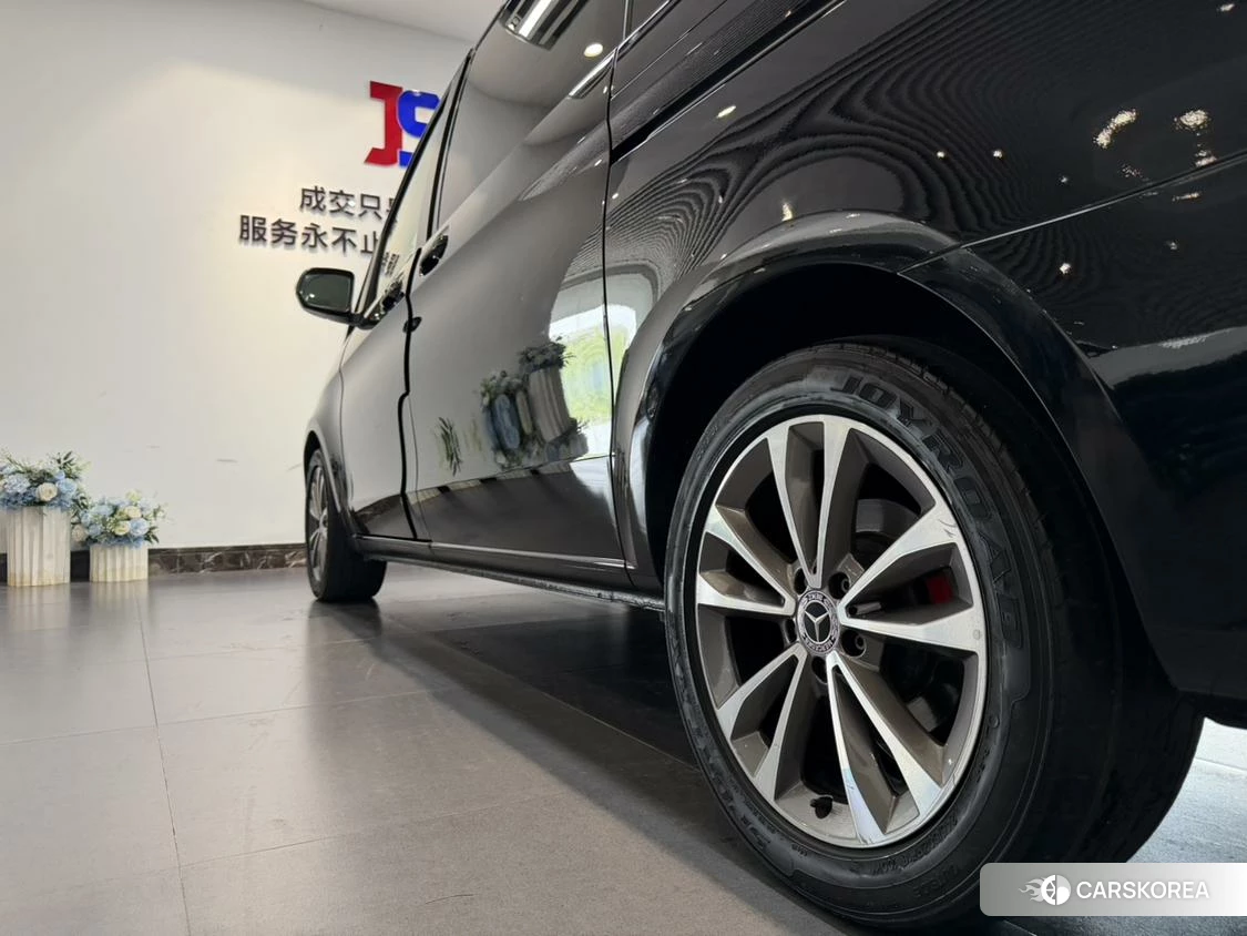 Mercedes-Benz V-class id 4440987 из Китая 11