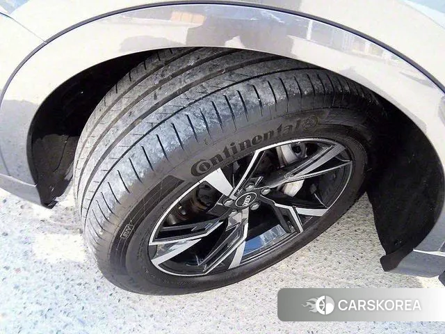 Audi Q8 (4M) id 2960057 из Кореи 11