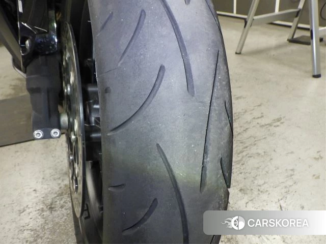 Honda CBR650R id 4184486 из Японии 11