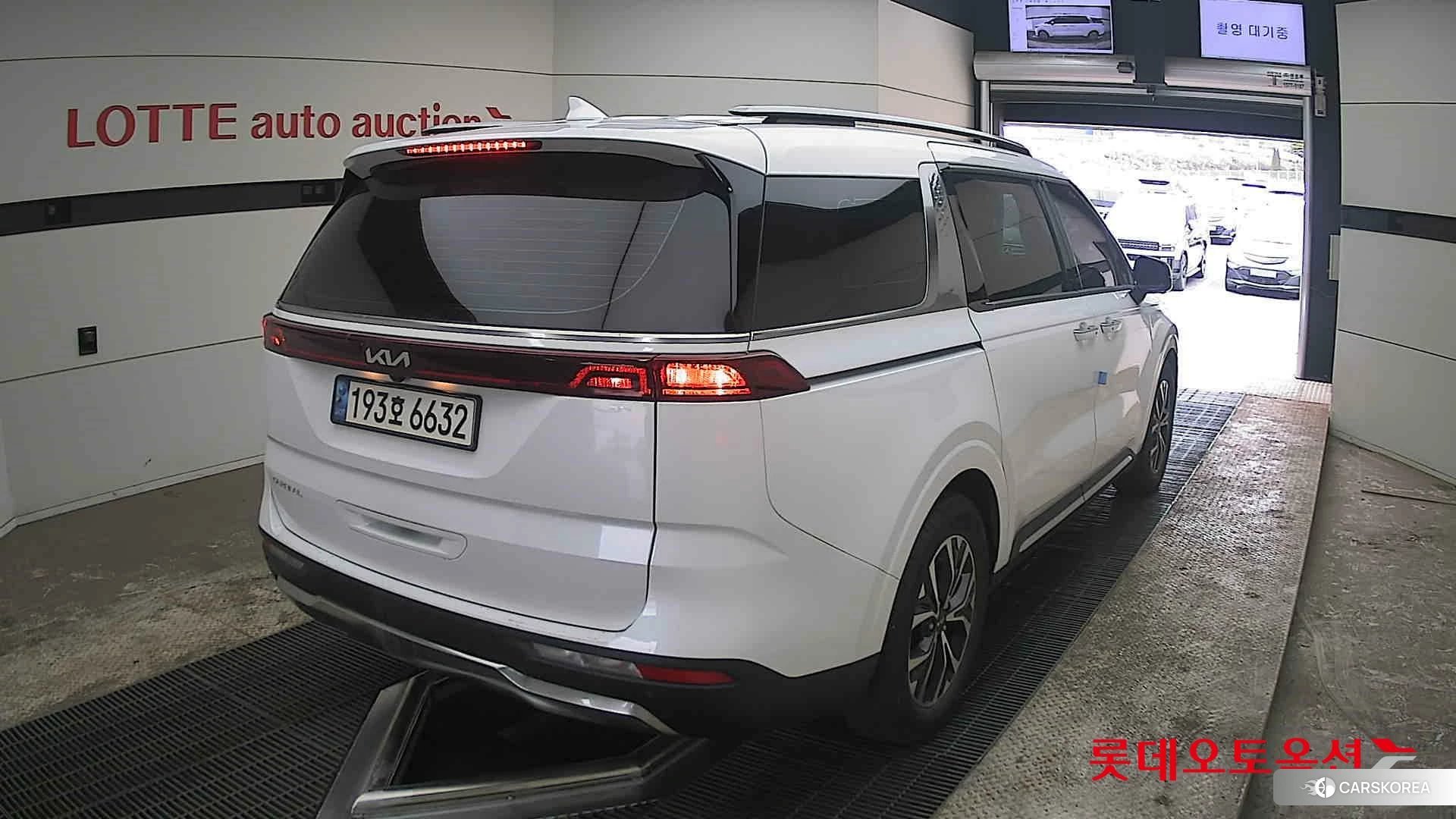 Kia Carnival id 3875767 из Кореи 11