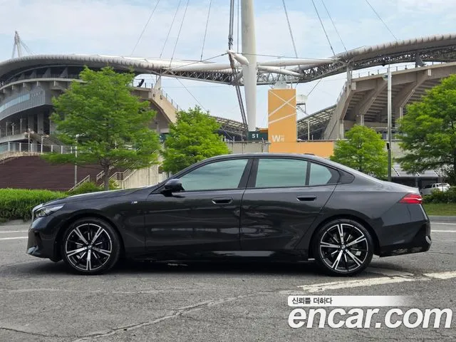 BMW 5 Series (G60) id 2805422 из Кореи 11