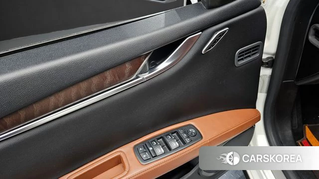 Maserati Ghibli id 4269313 из Кореи 11