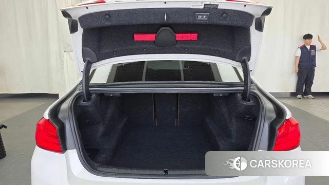 BMW 5 Series (G30) id 4471711 из Кореи 11