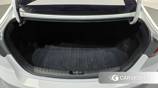 Hyundai Avante AD id 4188725 из Кореи 11