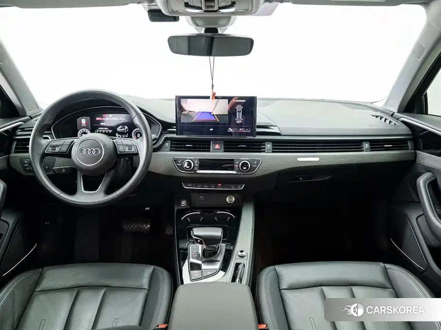 Audi A4L id 4644447 из Китая 11