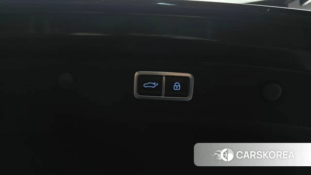 Hyundai Grandeur (GN7) id 3870809 из Кореи 11