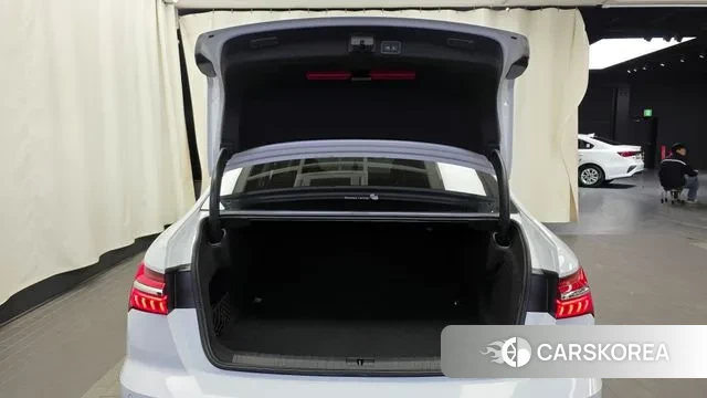 Audi A6 (C8) id 3753504 из Кореи 11