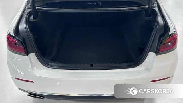 BMW 5 Series (G30) id 4494458 из Кореи 11