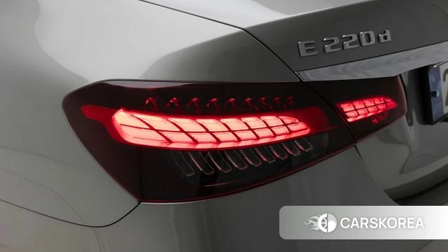 Mercedes-Benz E-Class W213 id 4711597 из Кореи 11