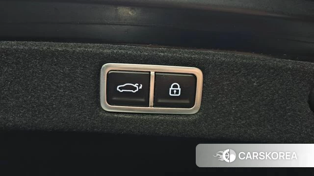 Hyundai Grandeur (GN7) id 3786690 из Кореи 11